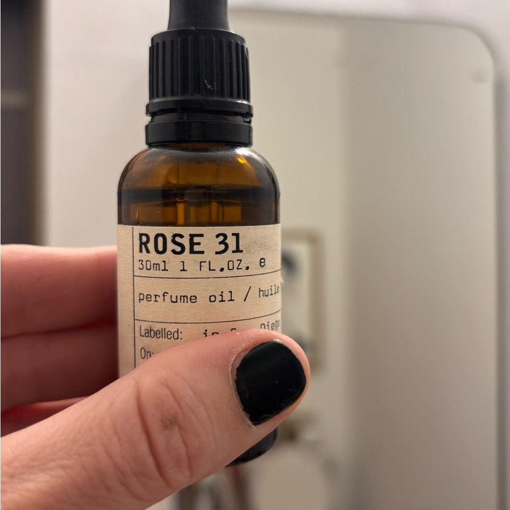 Le Labo Rose 31 Perfume Oil - Amber Bottle - Picture 3 of 3